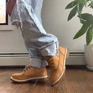 Vintage Y2k low top Timberland boots